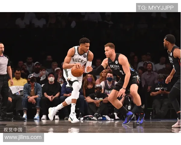 2008年NBA季后赛篮网与雄鹿激战回顾：经典对决与球星风采展现