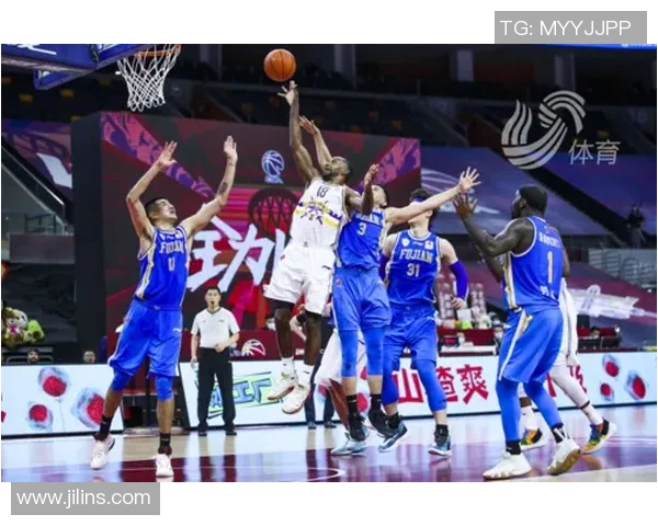 亚利桑那女足迎战图森队全力争胜展现实力与团队精神