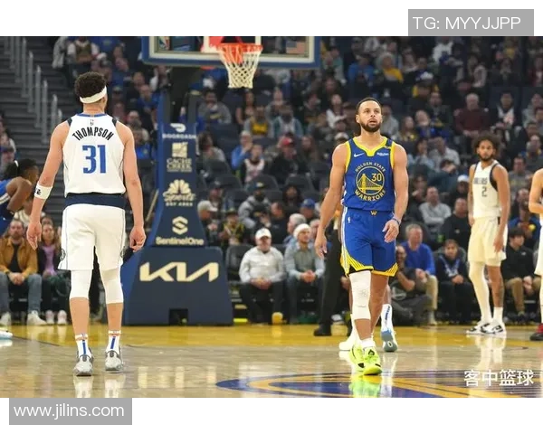 克莱汤普森：勇士队的三分射手与不屈精神的象征