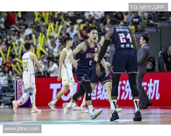 广东与广厦的精彩对决直播全程回顾与赛后分析尽在这里